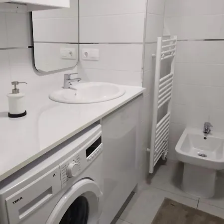 Apartment - 2 Bedrooms With Wifi - 60143